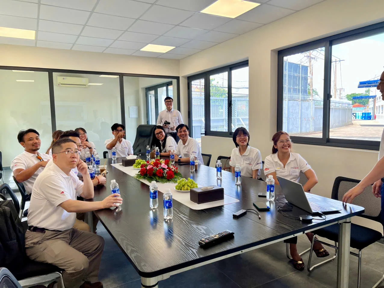 https://static.quochuyanhcorp.vn/22170/2025/Stepping into the future/z6833807855947_73ca9ab1f245361803feac66384881e0.jpg